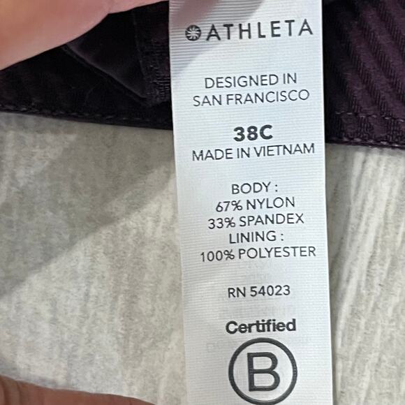 Athleta Women's 38C Wine Burgundy Adjustable Advance Sports Bra - Picture 3 of 4